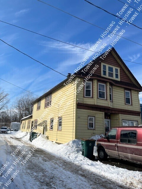 Building Photo - 200 Ironton St