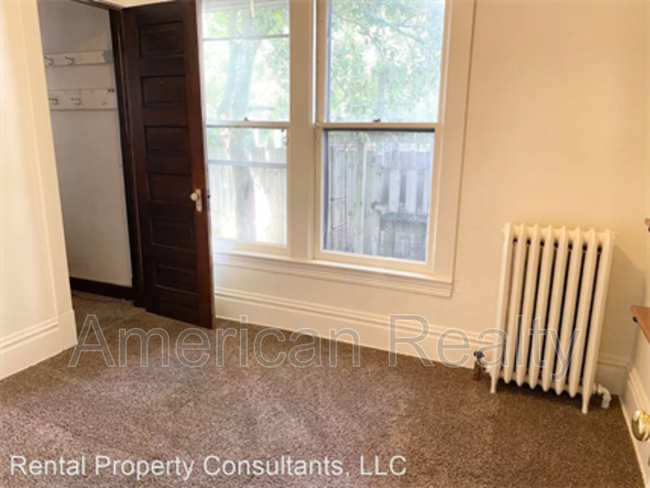 Foto del edificio - 1452 Bridge St NW