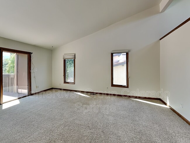Building Photo - 3125 Broadmoor Valley Rd