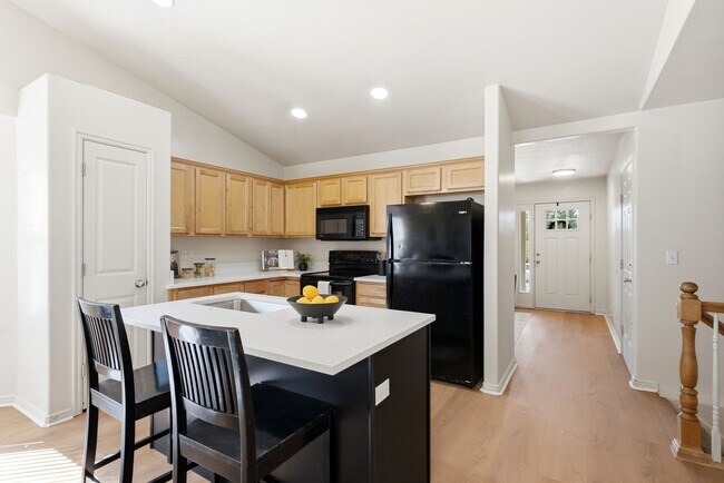 Building Photo - 3687 E Royal Troon Dr