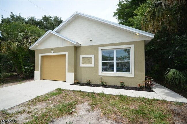 Foto del edificio - 3303 Armstrong Ct