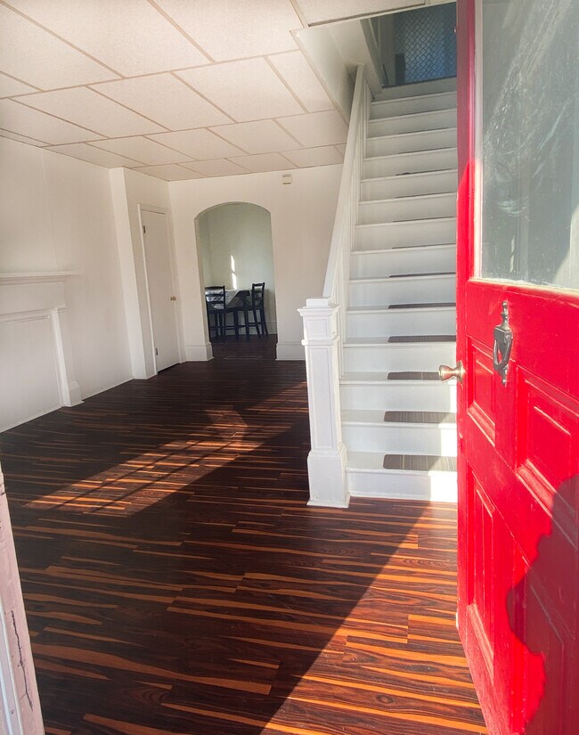 Foto del edificio - 117 N Walnut St