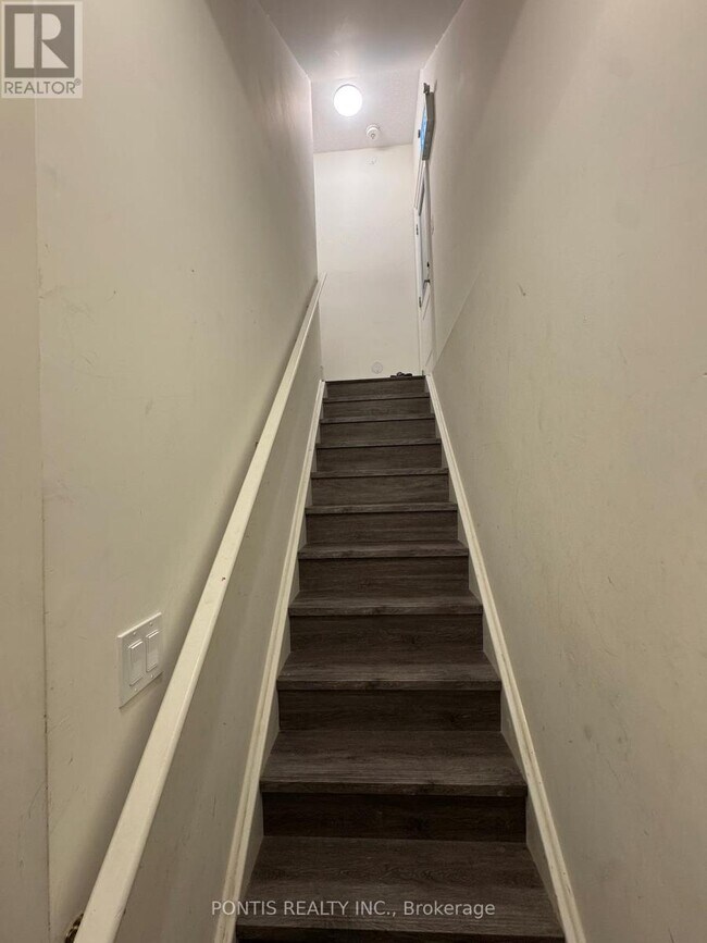 Photo du bâtiment - 25 Banner Elk St