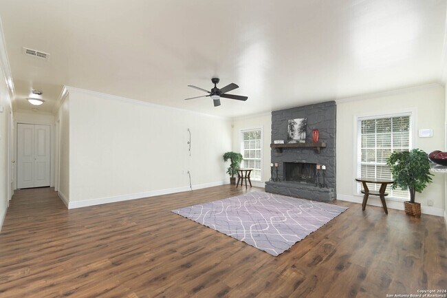 Foto del edificio - 1143 Boling Brook St