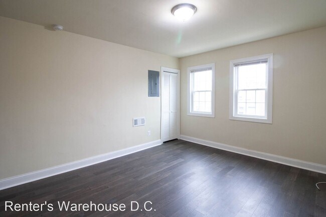 Building Photo - 1 br, 1 bath House - 1253 16th St NE #B