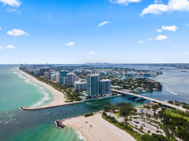 Building Photo - 10295 Collins Ave