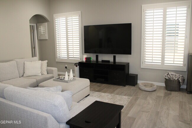 Foto del edificio - 754 Flexford St