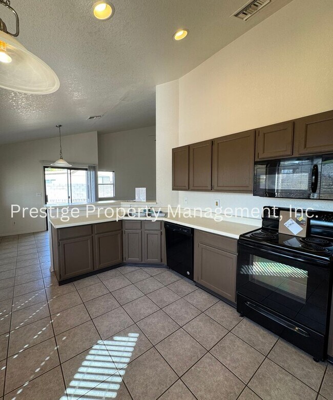 Foto del edificio - 3Bd/2.5Ba Northwest Home in a Gated Commun...