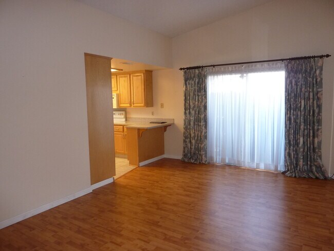 Foto del edificio - Charming 3-Bedroom Home in Citrus Heights