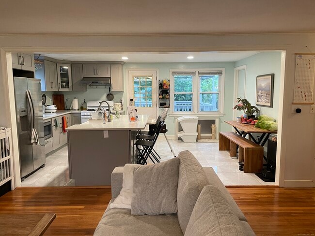 Foto del edificio - 41 Baxter Dr