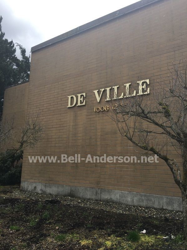 Foto del edificio - 1006 12th St SE