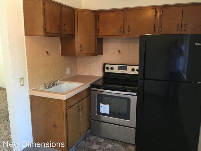 Foto del edificio - 1 br, 1 bath House - 68 South Wells Avenue...