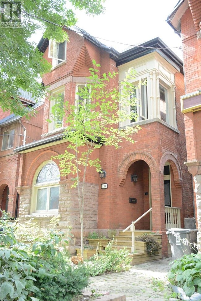Building Photo - 104 Cowan Ave