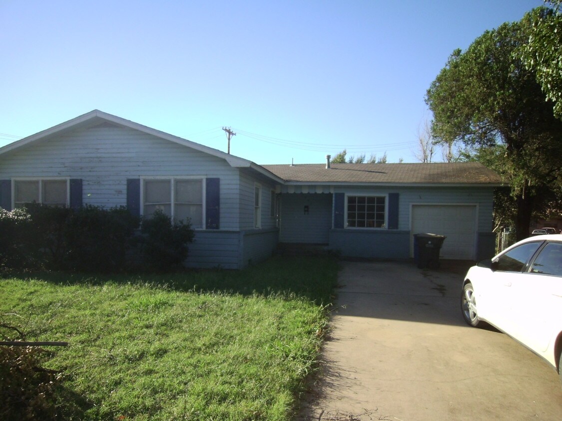 1902 W Spruce Ave, Duncan, OK 73533 House Rental in Duncan, OK
