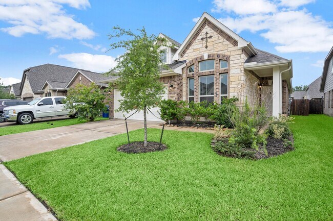 Building Photo - 6322 Lemon Balm Ln