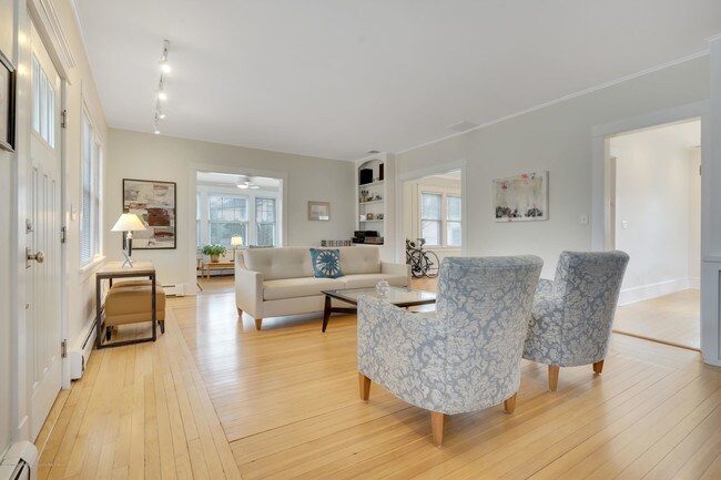 Foto del edificio - 318 Wells Ave