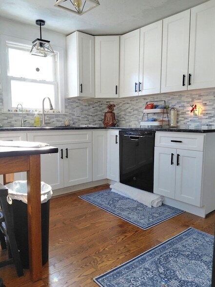 Building Photo - 12 Oak Ln