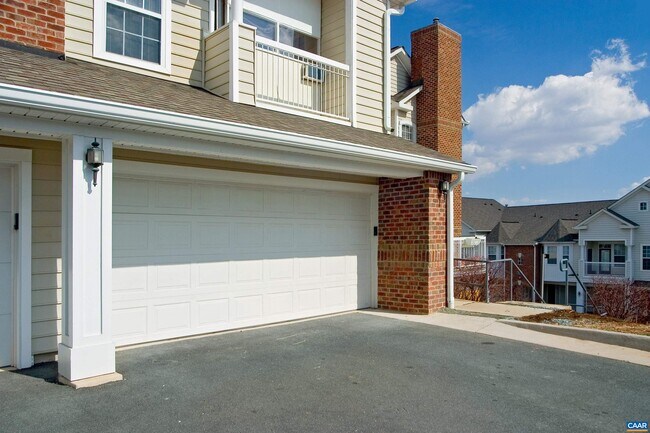 Foto del edificio - 830 Beverley Dr