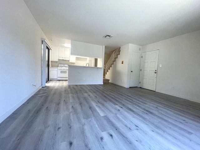 Building Photo - 112 S St Andrews Pl