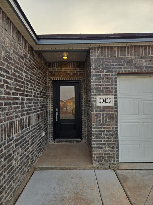 Foto del edificio - 20425 Deer Creek Dr