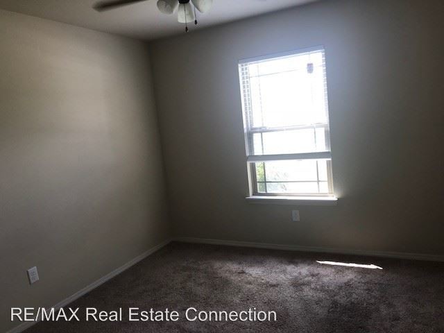 Building Photo - 3 br, 2 bath House - 441 Nottingham