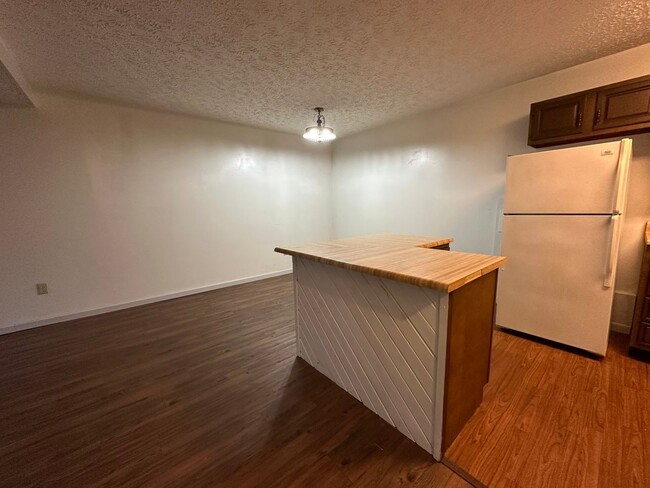 Foto del edificio - 1 Bedroom / 1 Bath Apartment  Kingsport TN