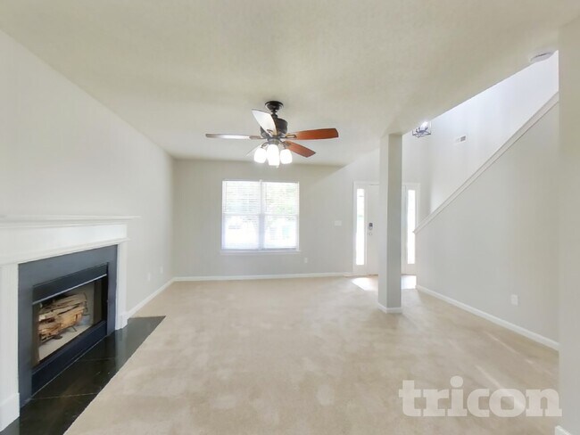Building Photo - 7925 Donet Terrace Dr