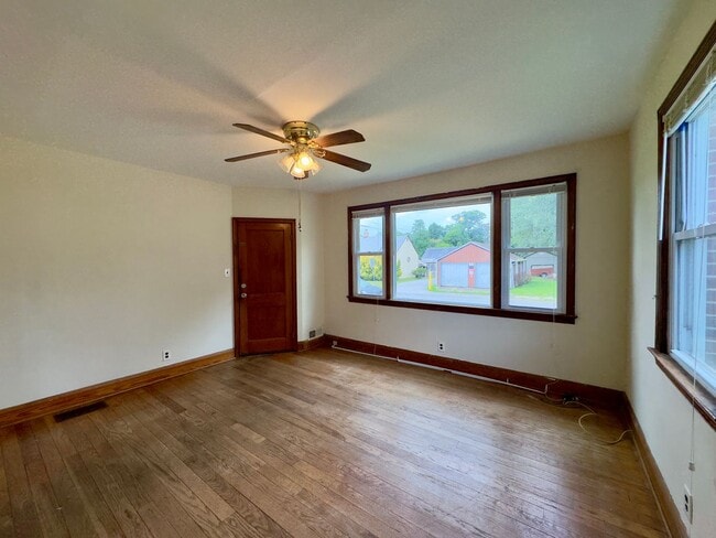 Building Photo - 113 Rigdon Rd
