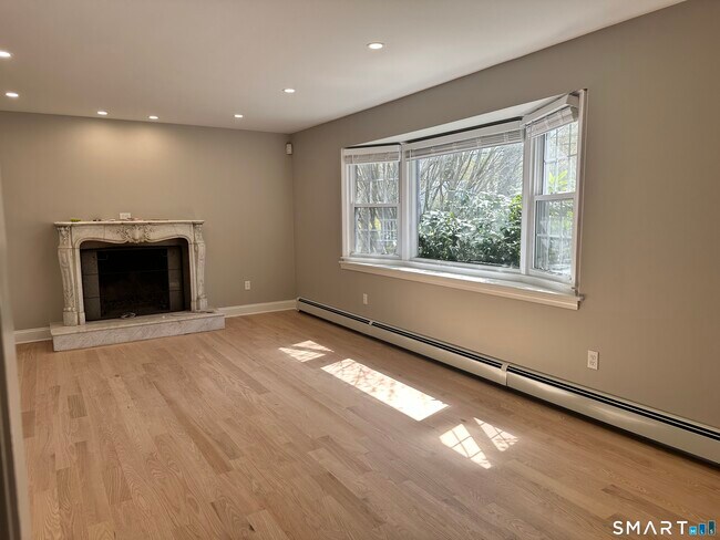 Foto del edificio - 65 Gate Ridge Rd