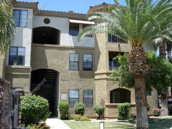 Building Photo - Phoenix Condo for rent - 2 bed 2 bath near...