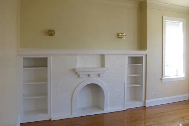 Building Photo - 6959 S Eggleston Ave
