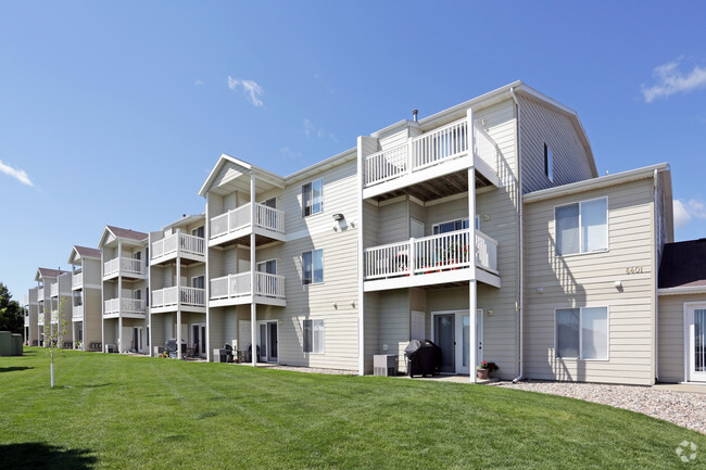 Edificio - Lyncrest Apartment Homes