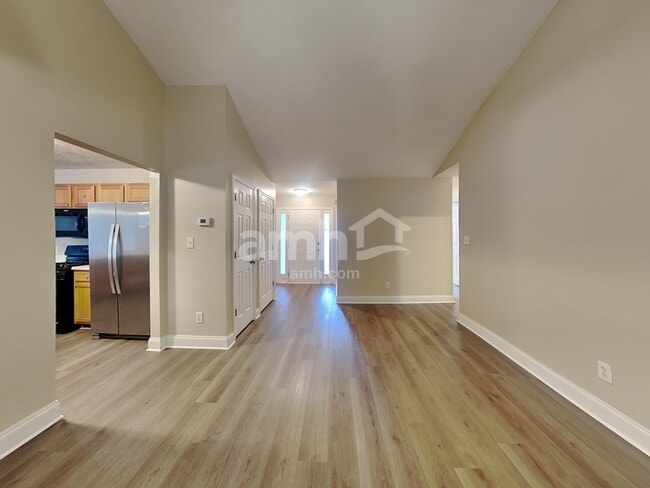 Building Photo - 785 Mount Royal Cv