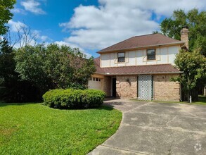 Building Photo - 15526 Rio Plaza Dr