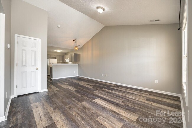 Building Photo - 1548 Tiana Way