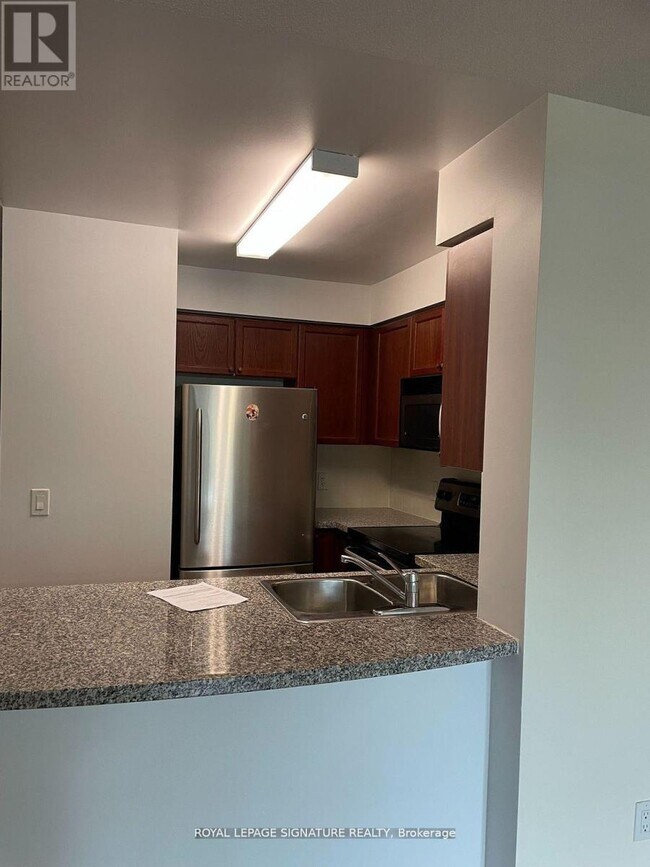 Photo du bâtiment - 4889 Kimbermount Ave