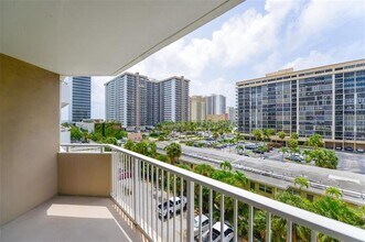Building Photo - 1985 S Ocean Dr