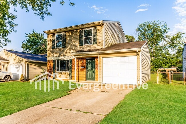 Building Photo - 1608 Carriage Dr