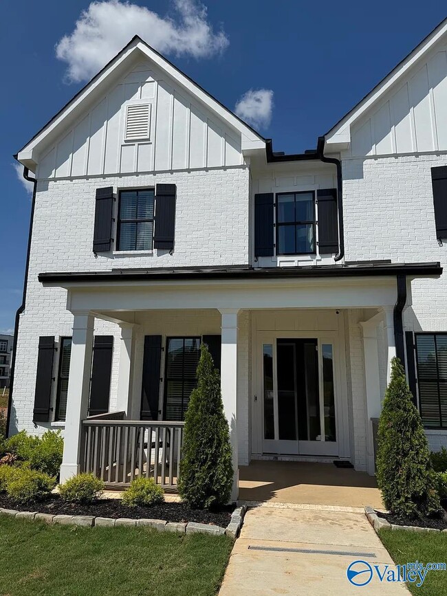 Building Photo - 116 Pralina Wy