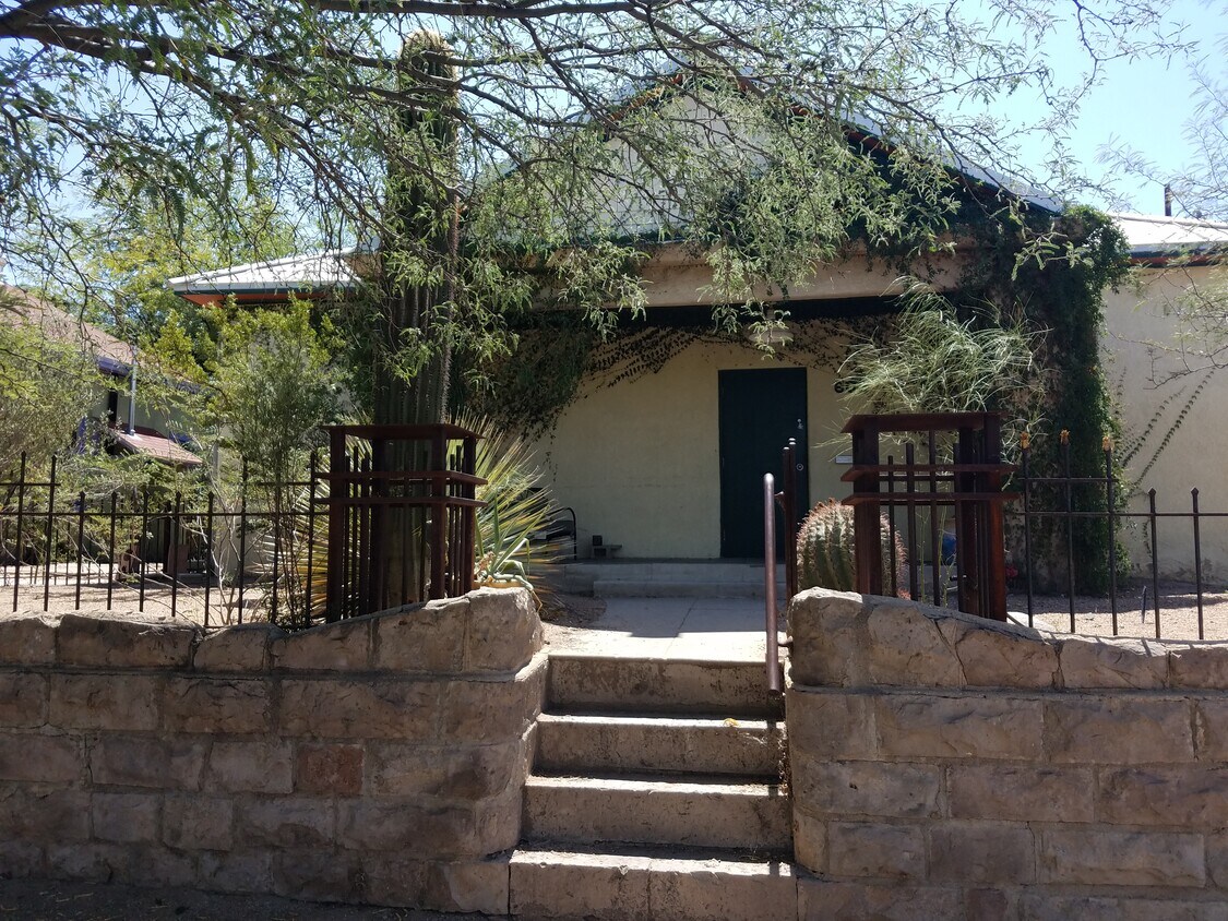 602 E 9th St, Tucson, AZ 85705 House Rental in Tucson, AZ