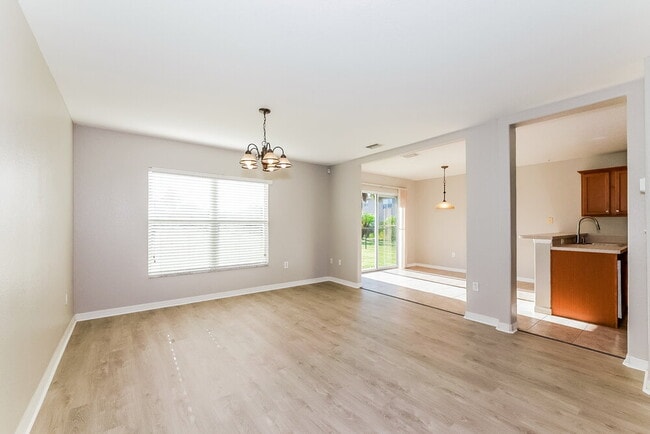 Foto del edificio - 7110 Chatum Light Run