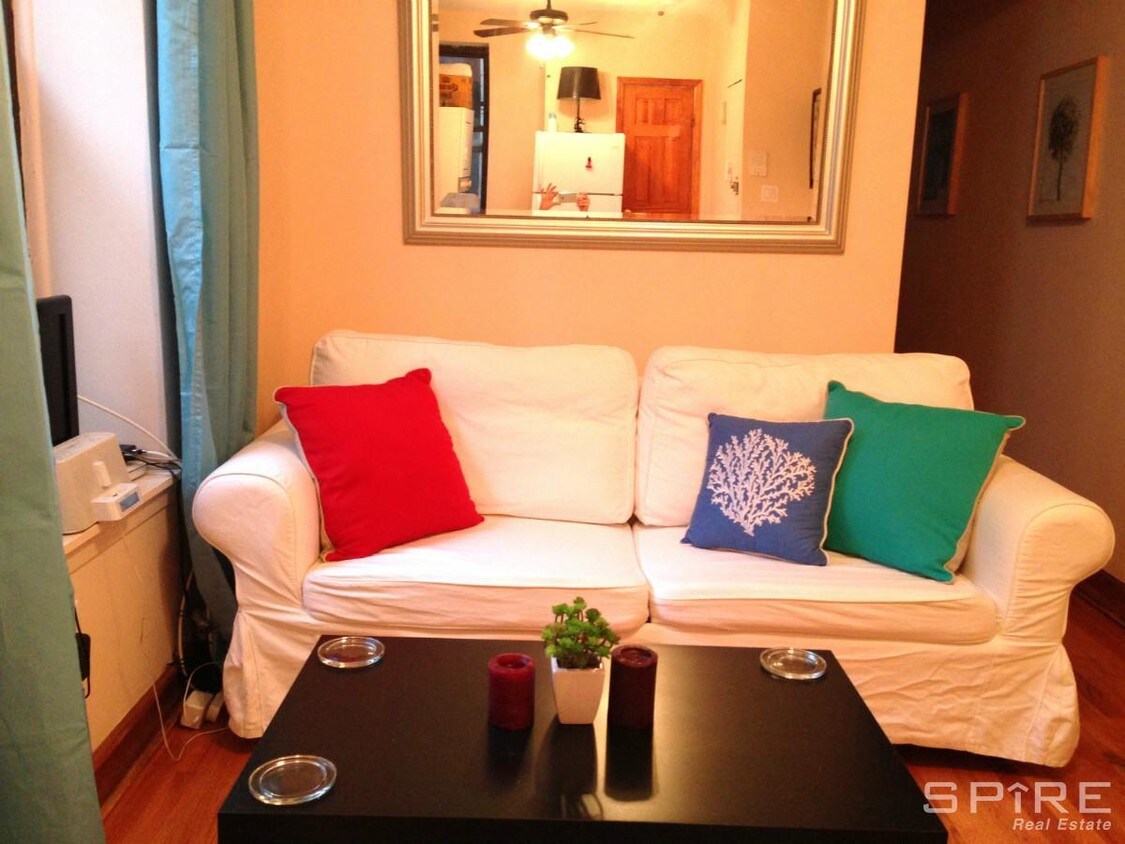Foto principal - 404 8th Ave