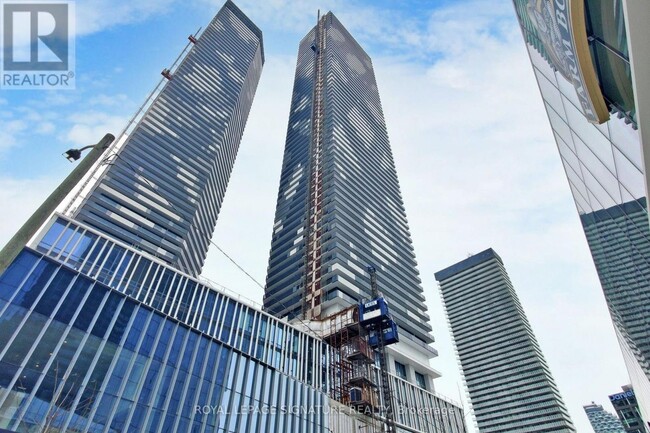 Building Photo - 138 Downes St
