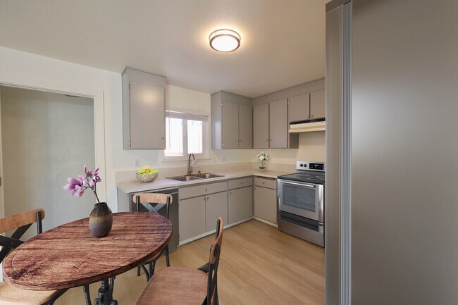 Foto del edificio - 761 Almond St