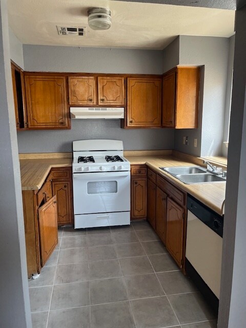 Building Photo - 11613 Marsh McCall Way