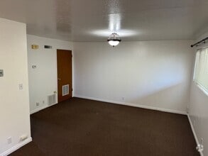 Building Photo - 266 N 300 E