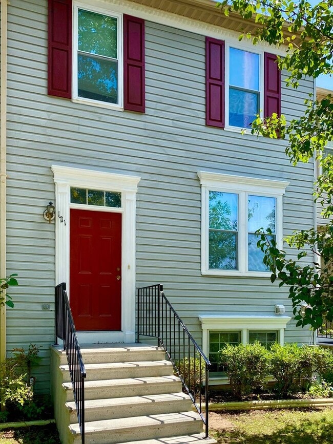 Building Photo - 1711 Winding Brook Way