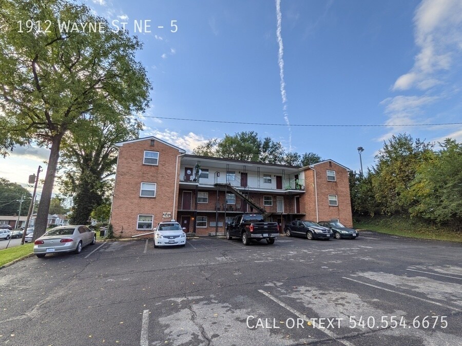 Foto del edificio - 1912 Wayne St NE