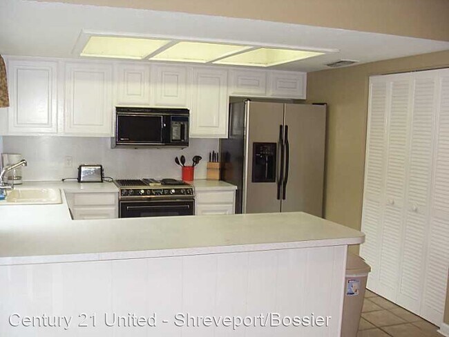 Building Photo - 3 br, 2.5 bath House - 10040 Alondra