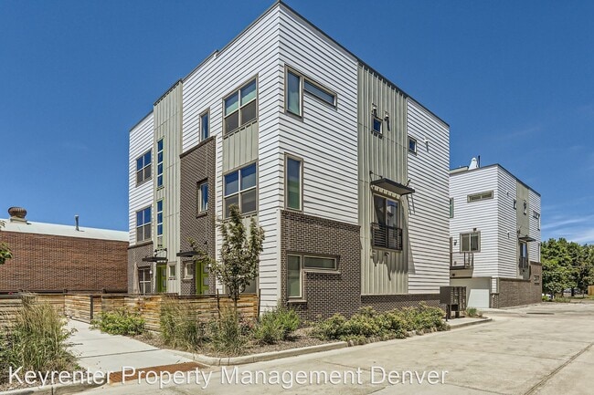 Building Photo - 3 br, 3.5 bath House - 4100 E Iliff Ave #4
